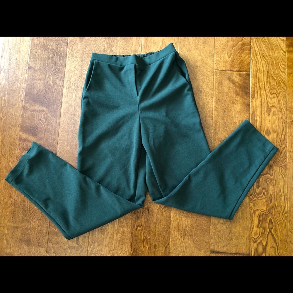 Women green pants size S